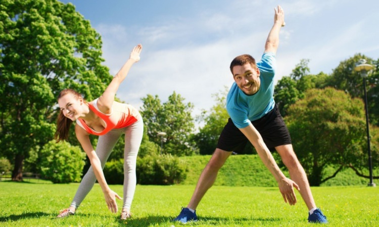 13胜1负战绩终结！湖人爆冷负雄鹿